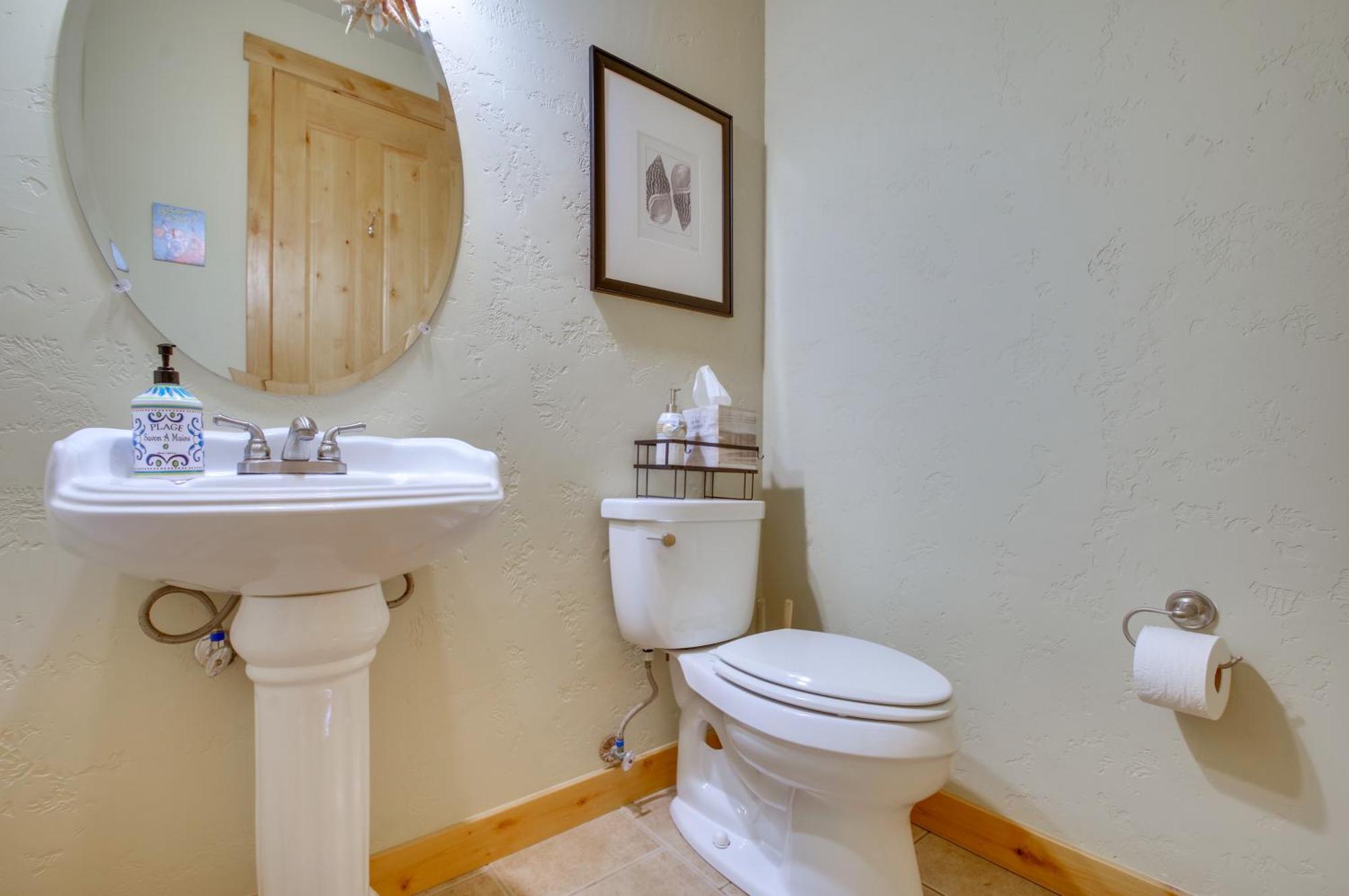 Quiet Waterfront Escape With Hot Tub And Beach Access! Gold Beach Bagian luar foto