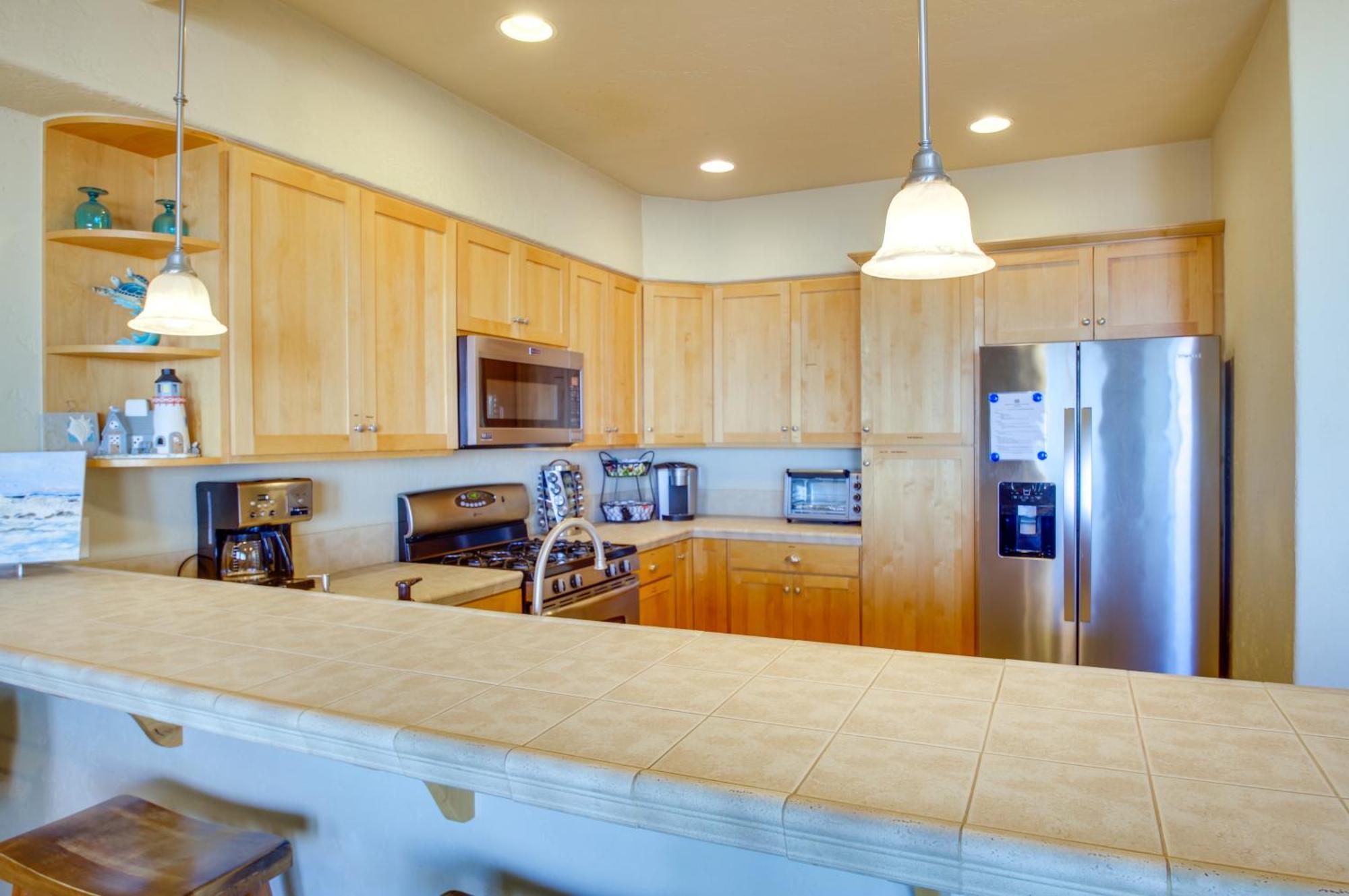 Quiet Waterfront Escape With Hot Tub And Beach Access! Gold Beach Bagian luar foto